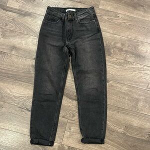 LIKE NEW Zara Mom Jeans